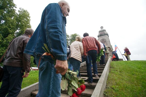Эхо Cеверной войны: Латвия помнит подвиги предков Эхо Cеверной войны: Латвия помнит подвиги предков - Sputnik Латвия
