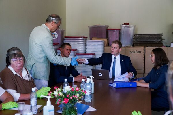 Время обещать: партии подают списки кандидатов на выборы в Риге Время обещать: партии подают списки кандидатов на выборы в Риге - Sputnik Латвия