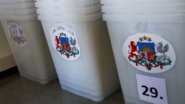 Избирательные урны на выборах в Рижскую думу - Sputnik Latvija