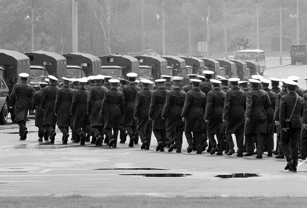 Как цыганские бароны и воры в законе помогли силовикам на Олимпиаде-80 Как цыганские бароны и воры в законе помогли силовикам на Олимпиаде-80 - Sputnik Латвия
