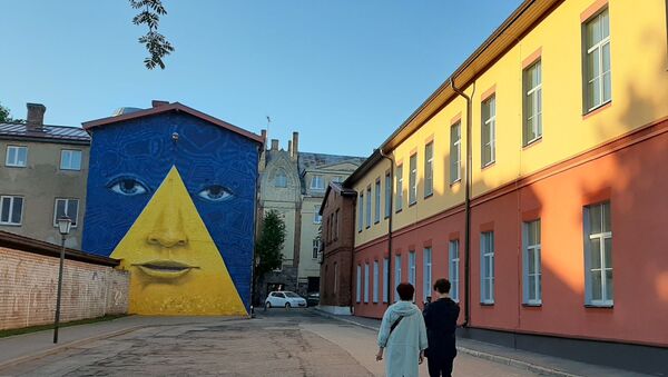 Арт-фестиваль в Цесисе каждое лето собирает любителей современного искусства - Sputnik Латвия