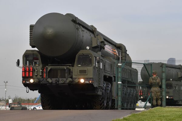 Apšaubāma iecere: ko izmēģina amerikāņu kara jūrnieki Apšaubāma iecere: ko izmēģina amerikāņu kara jūrnieki - Sputnik Latvija