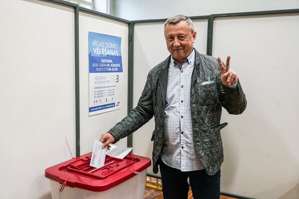 Выборы в Рижскую думу: партии-спойлеры и поспешный раздел влияния Выборы в Рижскую думу: партии-спойлеры и поспешный раздел влияния - Sputnik Латвия