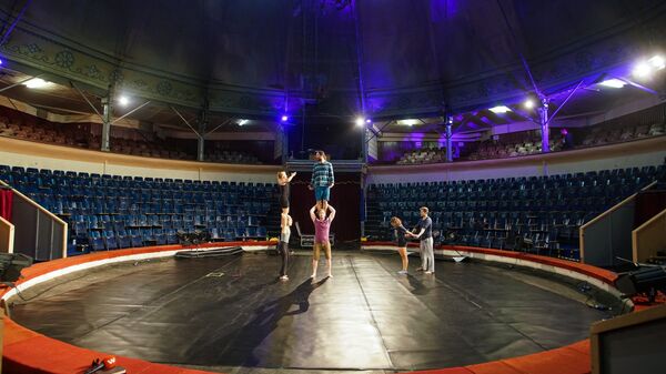 Дни открытых дверей в Рижском цирке – последняя возможность побывать в здании до реконструкции - Sputnik Latvija