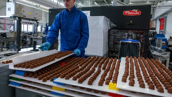 Шоколадные трюфели - один из бестселлеров бренда - Sputnik Латвия