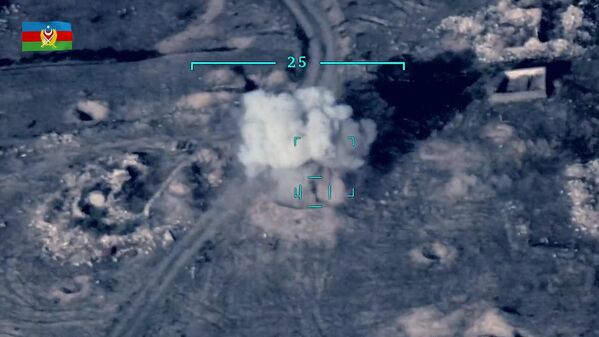 Боевые действия в Нагорном Карабахе Боевые действия в Нагорном Карабахе - Sputnik Латвия