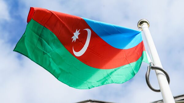 Флаг Азербайджана на посольстве в Риге - Sputnik Латвия