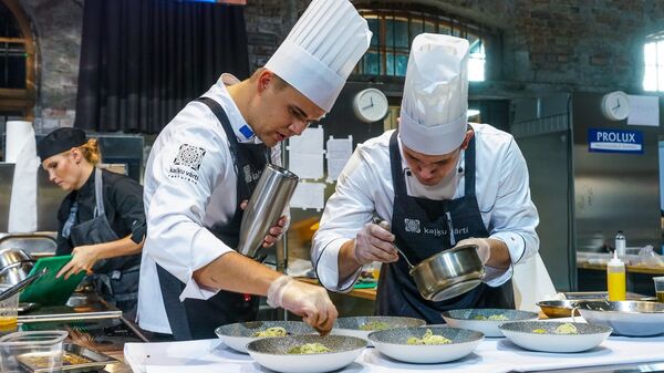 В рамках выставки Вкус краев прошел конкурс поваров - Sputnik Латвия