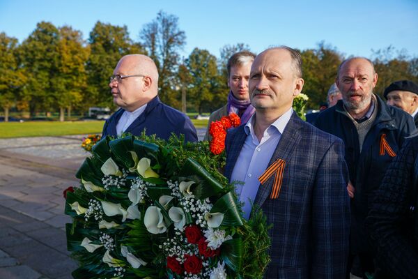 День, когда Латвия снова стала Латвией: что для рижан значит освобождение Риги День, когда Латвия снова стала Латвией: что для рижан значит освобождение Риги - Sputnik Латвия
