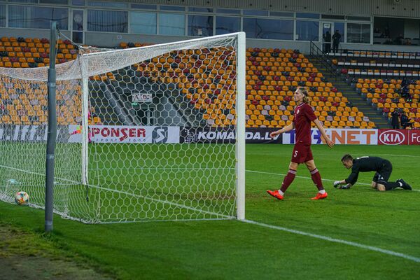 Еще один мяч в воротах у хозяев поля - Sputnik Латвия