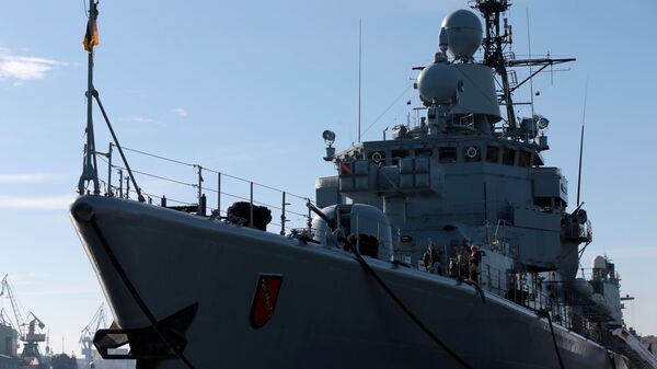 Немецкий фрегат Карлсруэ в Санкт-Петербурге - Sputnik Latvija