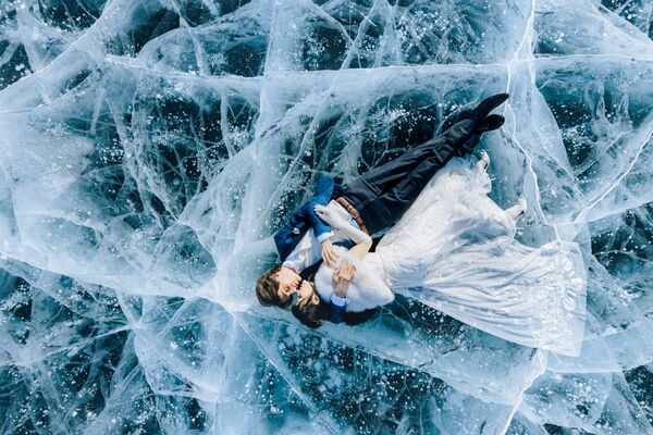 Konkursa International Wedding Photographer of the Year 2020 finālistes kategorijā Episka lokācija Krievijas fotogrāfes Jekaterinas Muhinas darbs. Konkursa International Wedding Photographer of the Year 2020 finālistes kategorijā Episka lokācija Krievijas fotogrāfes Jekaterinas Muhinas darbs. - Sputnik Latvija