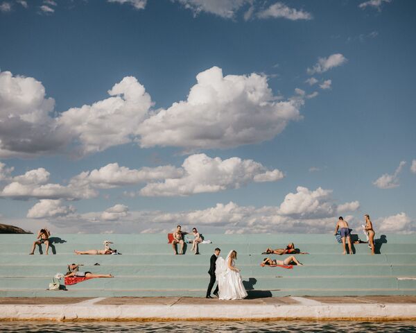 Konkursa International Wedding Photographer of the Year 2020 uzvarētāja kategorijā Atsevišķs kadrs Austrālijas fotogrāfa Kigana Kronina darbs. Konkursa International Wedding Photographer of the Year 2020 uzvarētāja kategorijā Atsevišķs kadrs Austrālijas fotogrāfa Kigana Kronina darbs. - Sputnik Latvija