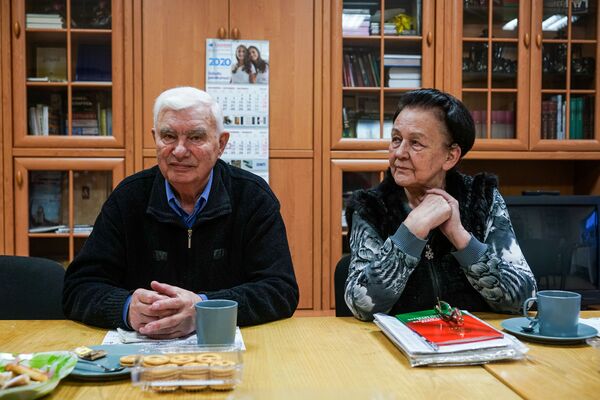 Белорусские беженцы в Латвии: мелькнули в сюжетах против Лукашенко и забыты Белорусские беженцы в Латвии: мелькнули в сюжетах против Лукашенко и забыты - Sputnik Латвия