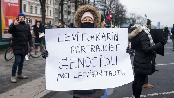 Акция протеста на набережной 11 Ноября в Риге.  - Sputnik Latvija