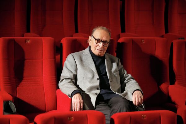Itāļu komponists un diriģents Ennio Morrikone miris 6. jūlijā. Viņš bija 91 gadu vecs Itāļu komponists un diriģents Ennio Morrikone miris 6. jūlijā. Viņš bija 91 gadu vecs - Sputnik Latvija