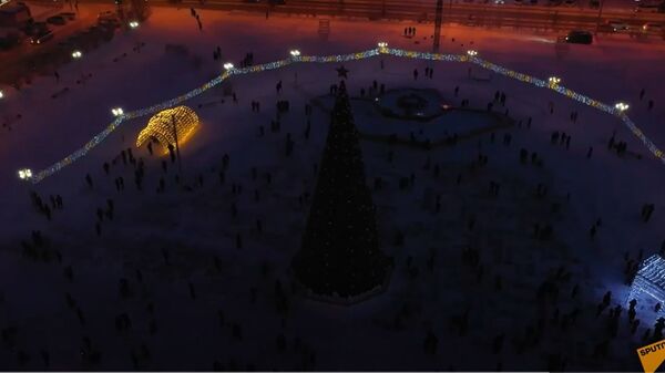 В ожидании чуда. Самые красивые новогодние елки - Sputnik Latvija
