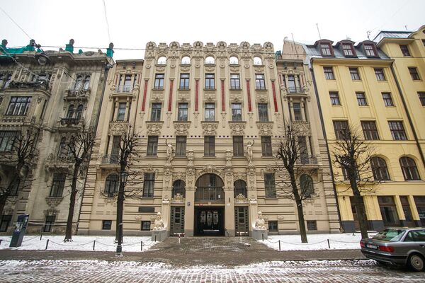 Муза Булгакова вернулась в Ригу: в столице открыли памятную доску жене великого писателя Муза Булгакова вернулась в Ригу: в столице открыли памятную доску жене великого писателя - Sputnik Латвия