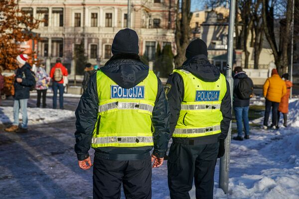Mītiņš Krievijas blogera atbalstam Rīgā. Tā iniciatori un dalībnieki Mītiņš Krievijas blogera atbalstam Rīgā. Tā iniciatori un dalībnieki - Sputnik Latvija