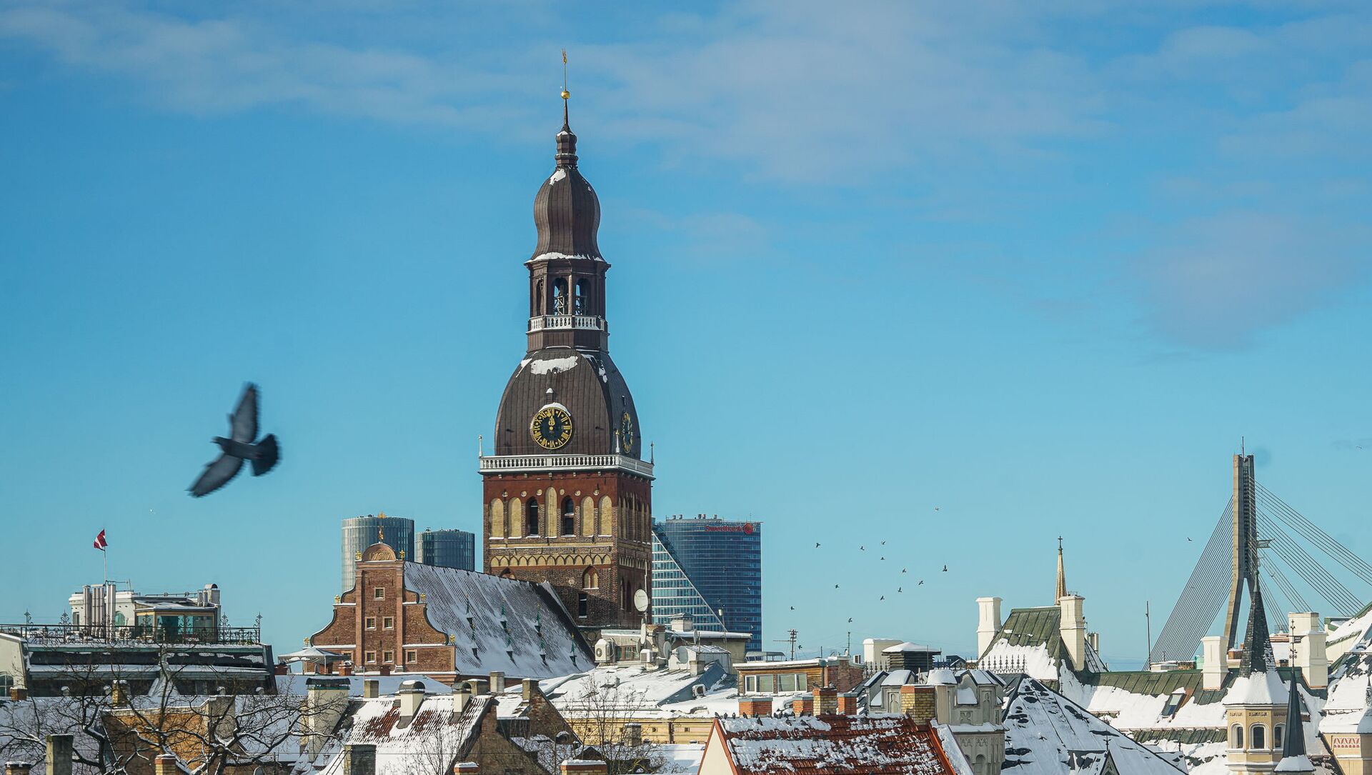 Вид на Старую Ригу и Домский собор зимой - Sputnik Латвия, 1920, 11.02.2021
