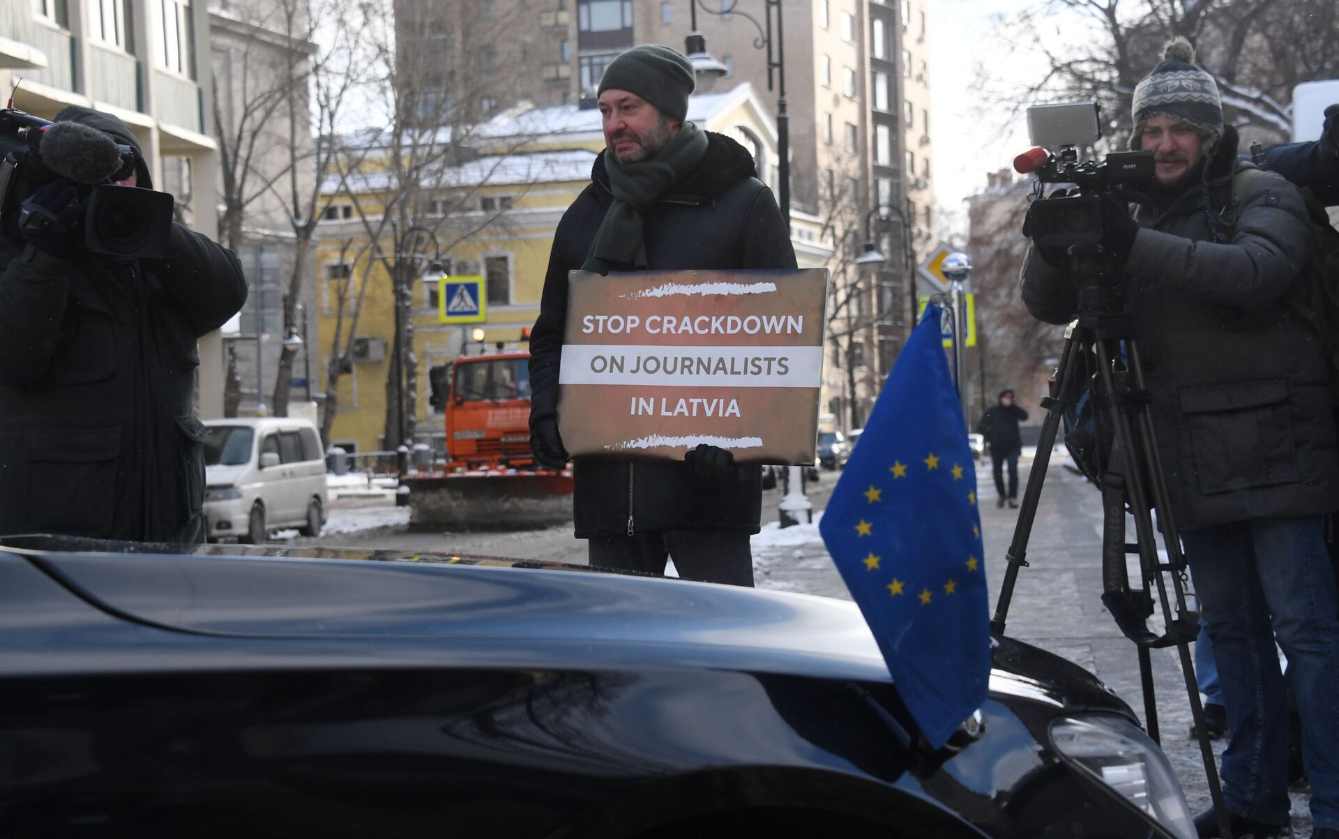 Репрессии против журналистов в Латвии: представитель ЕС надеется на латвийский суд Репрессии против журналистов в Латвии: представитель ЕС надеется на латвийский суд - Sputnik Латвия, 1920, 05.02.2021