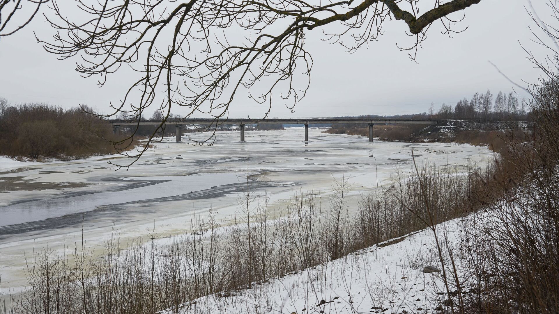 Река Даугава в Екабпилсе - Sputnik Латвия, 1920, 11.12.2021