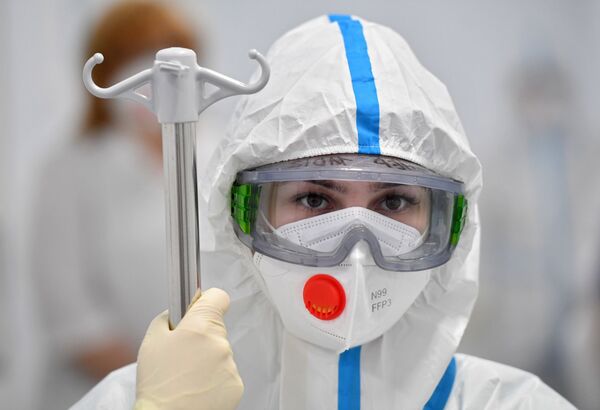 Mediķe Maskavas 2. klīniskajā infekcijas slimnīcā Mediķe Maskavas 2. klīniskajā infekcijas slimnīcā - Sputnik Latvija