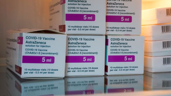 Вакцина от COVID-19 AstraZeneca - Sputnik Latvija