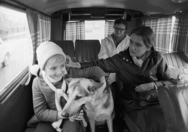 Актриса театра и кино Ирина Алферова с дочерью Ксенией. Актриса театра и кино Ирина Алферова с дочерью Ксенией. - Sputnik Латвия
