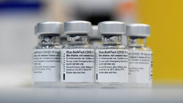Вакцина от COVID-19 производства компании Pfizer - Sputnik Latvija