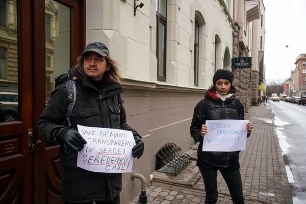 Активисты требуют от властей Эстонии прозрачности в деле правозащитника Сергея Середенко. Активисты требуют от властей Эстонии прозрачности в деле правозащитника Сергея Середенко. - Sputnik Латвия