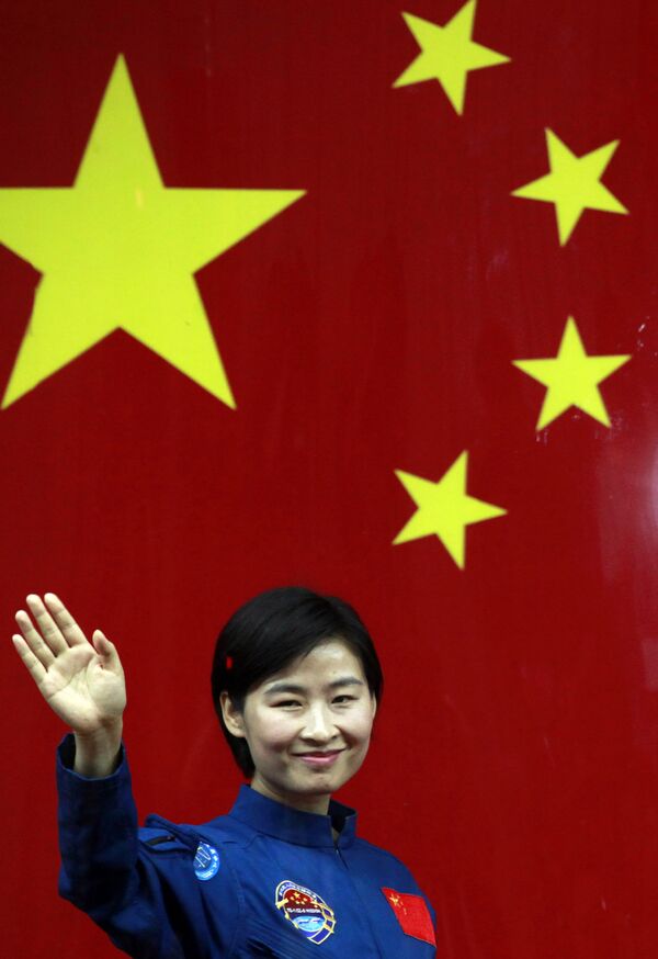 Первая женщина-космонавт Китая Лю Ян - Sputnik Латвия