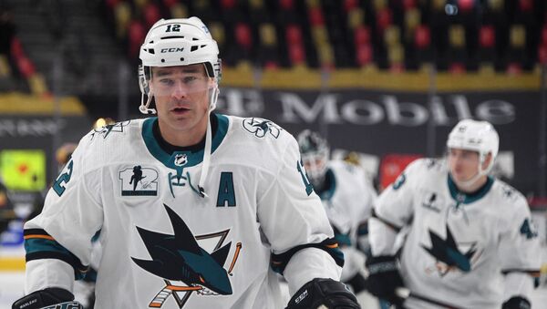 Хоккеист клуба НХЛ Сан-Хосе Шаркс Патрик Марло - Sputnik Латвия