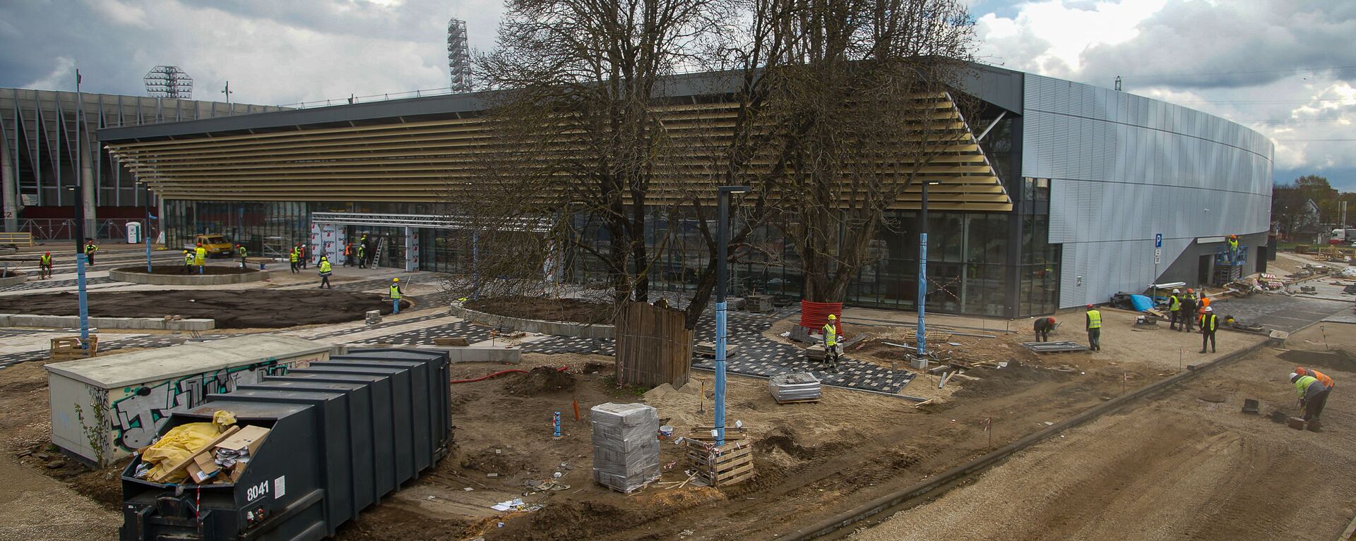 Строительные работы на новом ледовом холле на стадионе Даугава - Sputnik Латвия, 1920, 15.05.2021