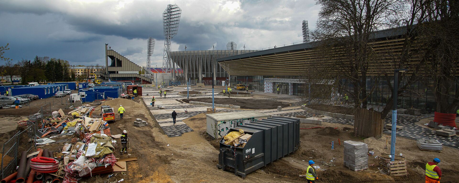 Строительные работы на новом ледовом холле на стадионе Даугава - Sputnik Латвия, 1920, 13.07.2021