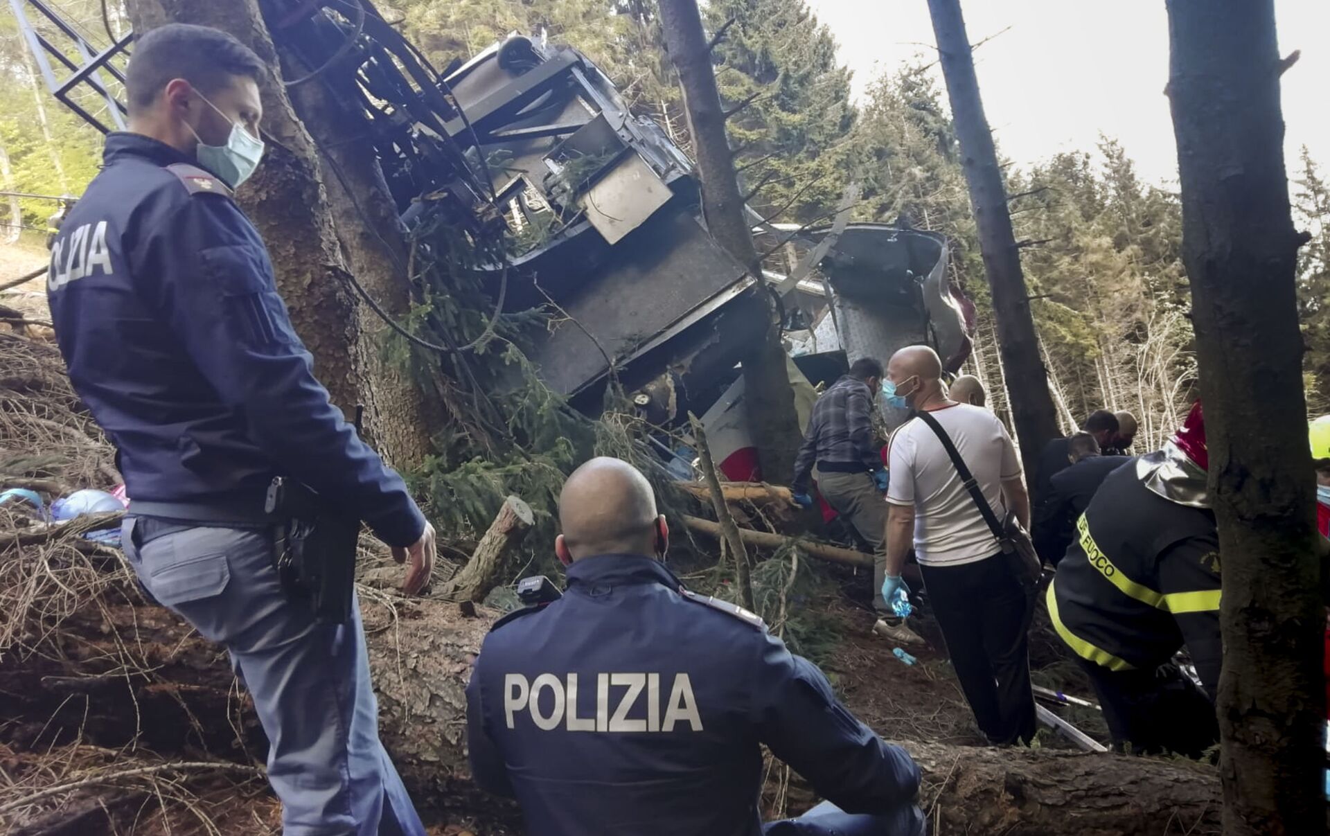 банковская система италии 2020. миграционная политика италии. крах италии. неореализм в италии. итальянский фашизм бенито муссолини.