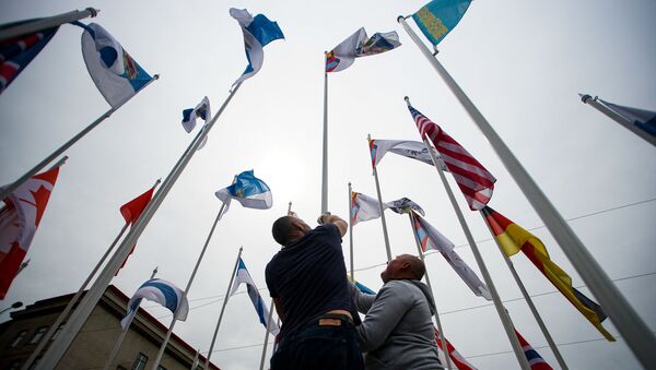 По решению мэра Риги Мартиньша Стакиса все флаги Международной федерации хоккея заменены на флаги города Риги - Sputnik Латвия