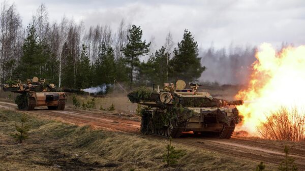 Tanki M1 Abrams militārajās mācībās Summer Shield XIV Latvijā - Sputnik Latvija