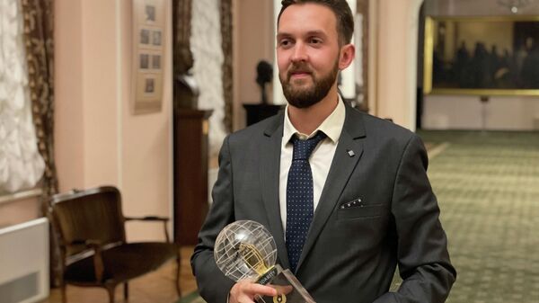 Главный редактор Baltnews Андрей Стариков получил премию Солидарность - Sputnik Латвия