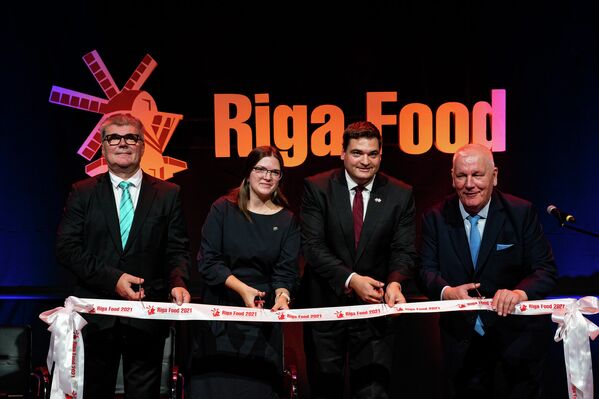 В Риге открылась международная продовольственная выставка Riga Food 2021 В Риге открылась международная продовольственная выставка Riga Food 2021 - Sputnik Латвия