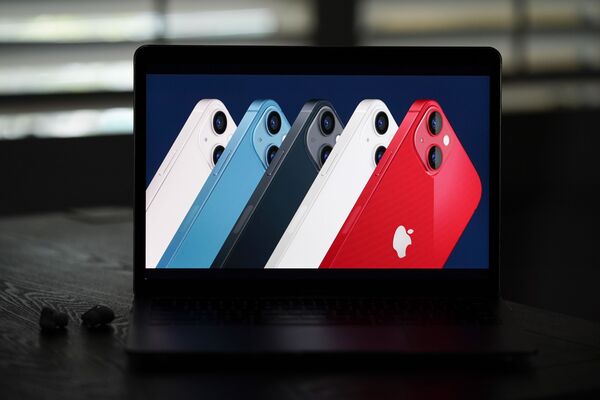 Презентация новинок Apple проходила и на сайте компании Презентация новинок Apple проходила и на сайте компании - Sputnik Латвия