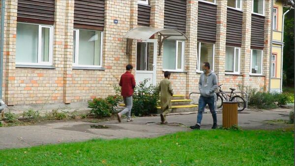 Место размещения беженцев из Афганистана в Юрмале сняли на видео - Sputnik Latvija