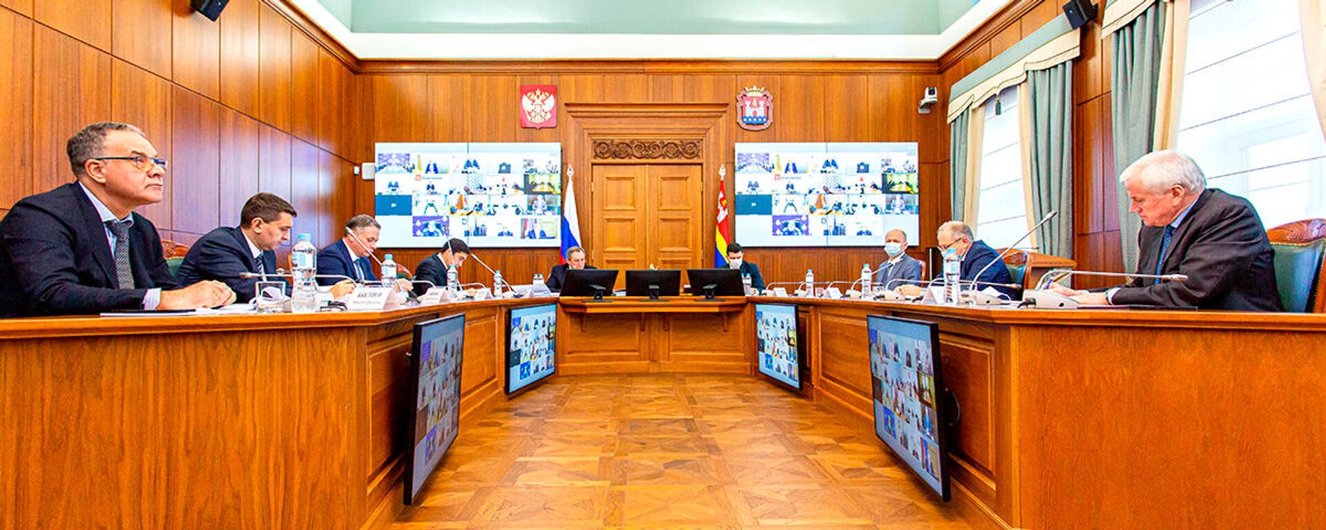 Заседание Правительственной комиссии по обеспечению безопасности электроснабжения Калининградской области  - Sputnik Латвия, 1920, 25.10.2021