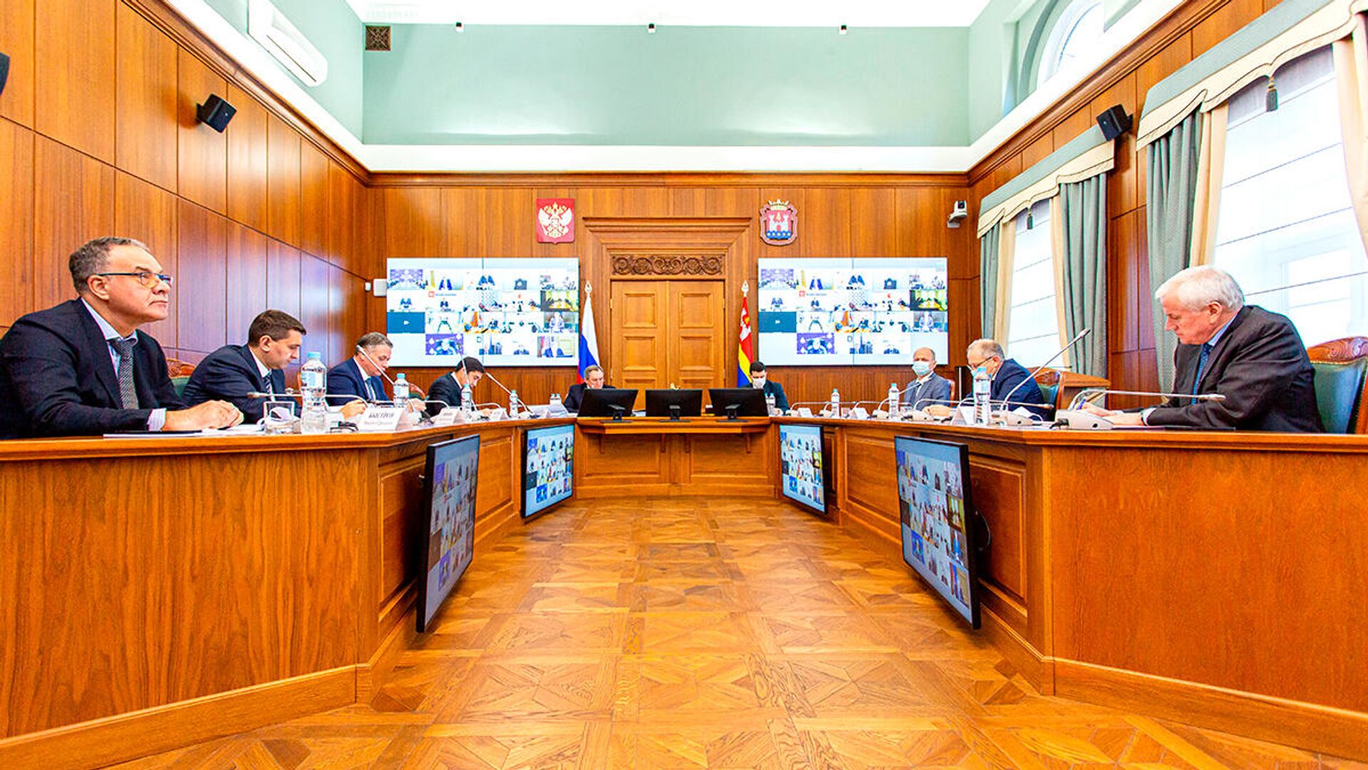 Заседание Правительственной комиссии по обеспечению безопасности электроснабжения Калининградской области  - Sputnik Латвия, 1920, 25.10.2021