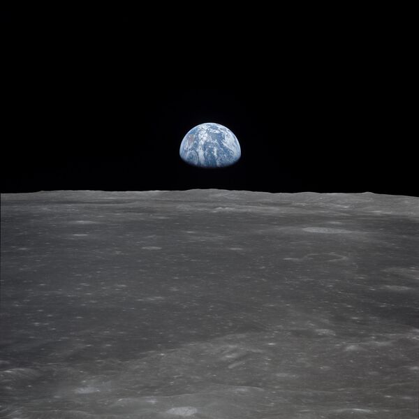 1969. gadā amerikāņu astronauti izsēdās uz Mēness no no turienes nofotografēja Zemi. Fantastiski! 1969. gadā amerikāņu astronauti izsēdās uz Mēness no no turienes nofotografēja Zemi. Fantastiski! - Sputnik Latvija