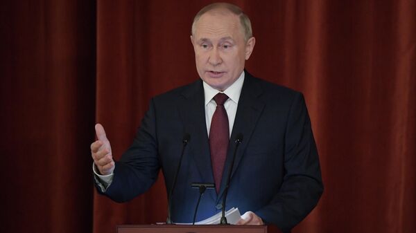 Президент РФ Владимир Путин выступает на коллегии МИД - Sputnik Латвия