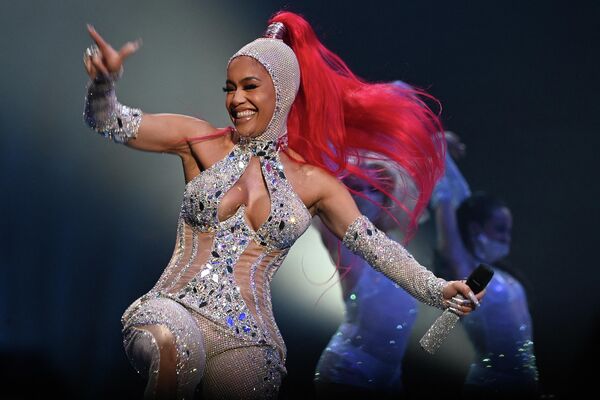 Amerikāņu repere Saweetie "MTV Europe Music Awards 2021" pasākumā Amerikāņu repere Saweetie "MTV Europe Music Awards 2021" pasākumā - Sputnik Latvija