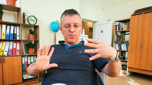 Латвийский общественный деятель Дэги Караев Латвийский общественный деятель Дэги Караев - Sputnik Латвия