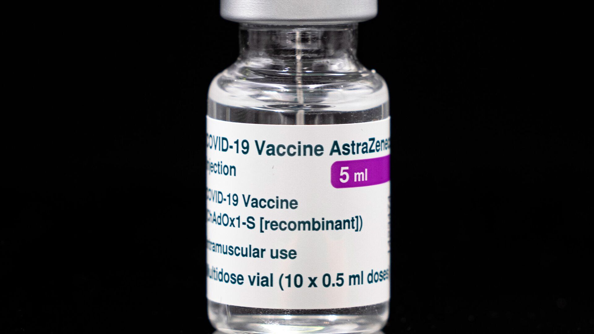 Вакцина против COVID-19, разработанная Оксфордским университетом и фармацевтической компанией AstraZeneca - Sputnik Latvija, 1920, 09.01.2022