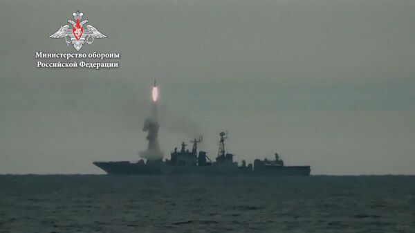 Точно в цель: российский ракетный комплекс Ответ прошел испытания в море - Sputnik Latvija